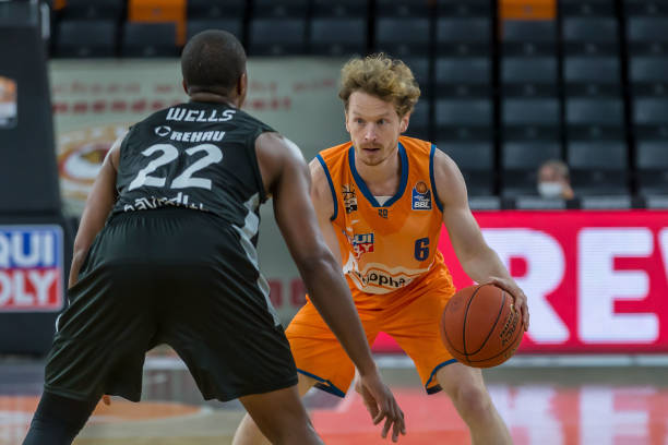 德转过亿的 德转过亿的