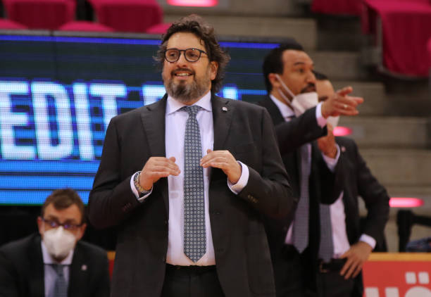 成功用假动 成功用假动